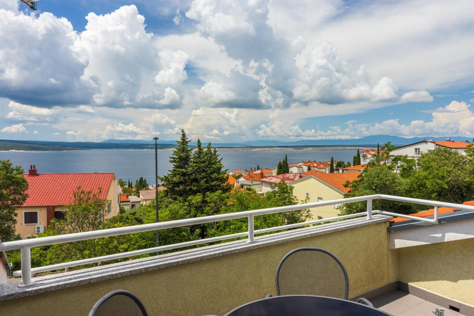 Apartments Claudia Crikvenica Bagian luar foto