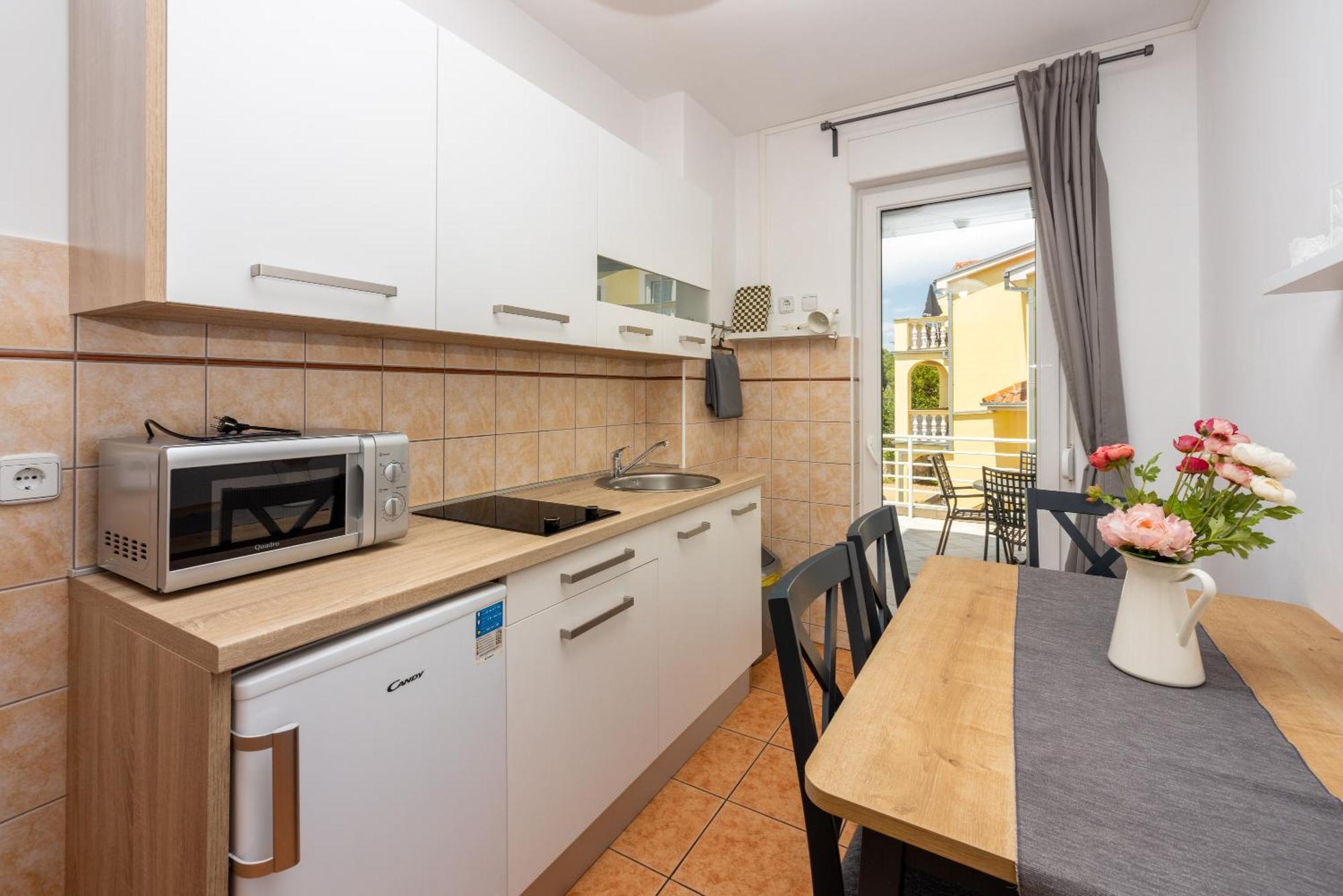 Apartments Claudia Crikvenica Bagian luar foto