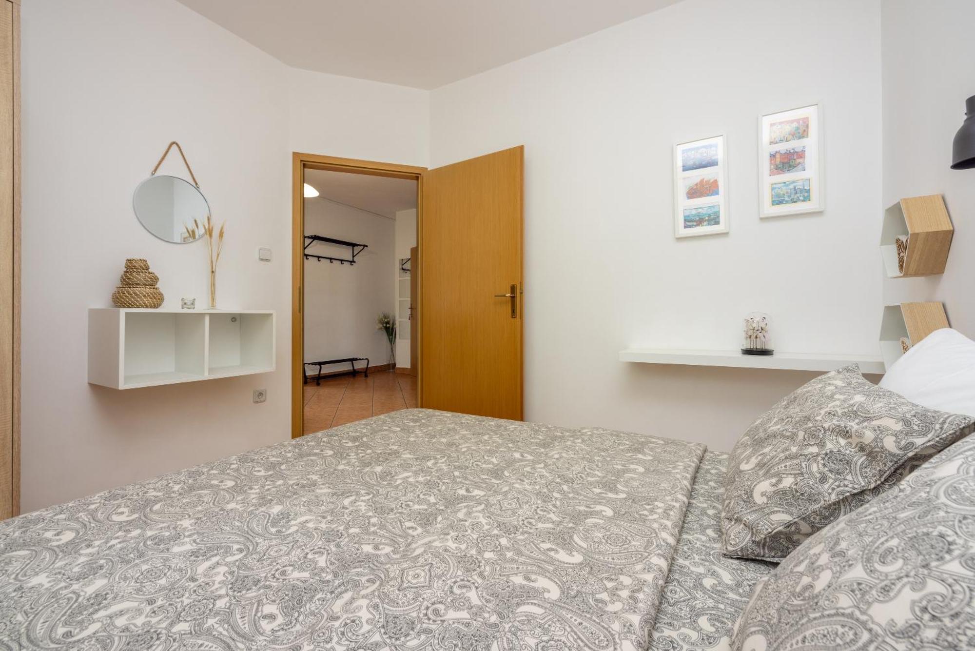 Apartments Claudia Crikvenica Bagian luar foto