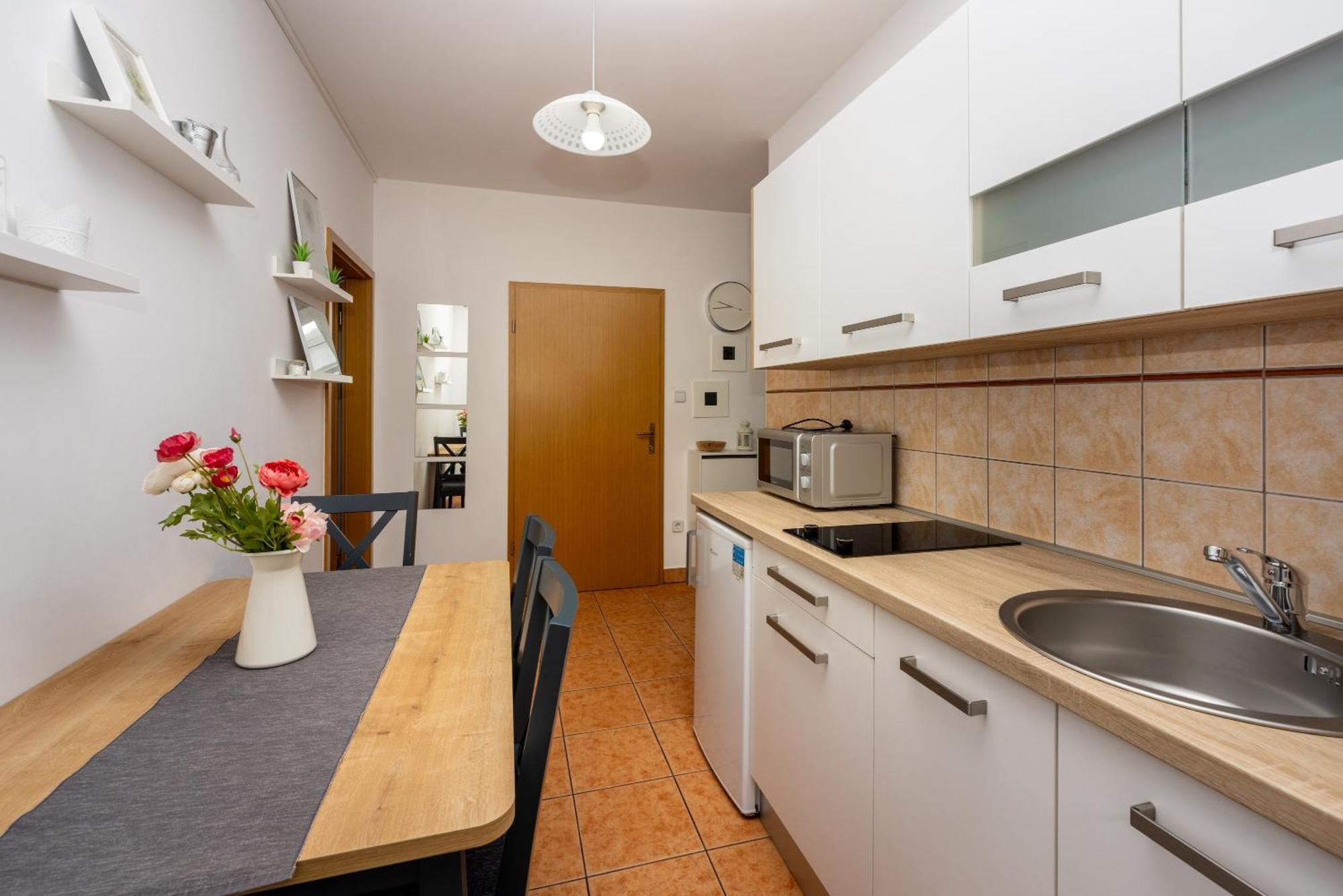Apartments Claudia Crikvenica Bagian luar foto