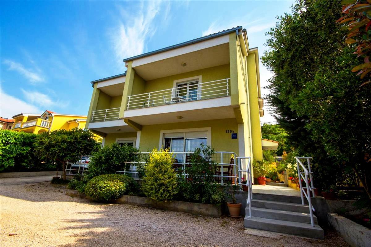 Apartments Claudia Crikvenica Bagian luar foto